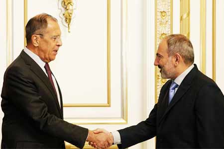 Lavrov Paşinyanın qərarını 