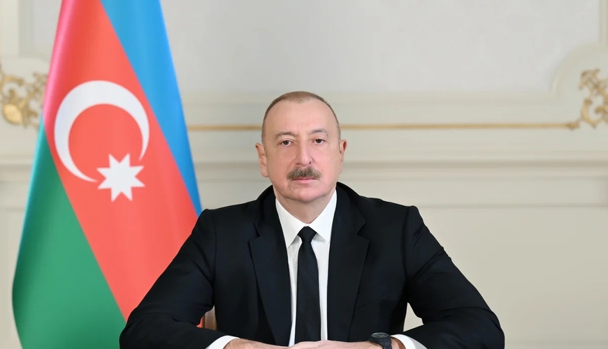 İlham Əliyev Oljas Süleymenovu təbrik etdi