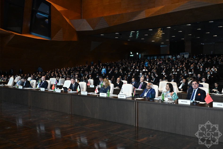 WUF13 Liderlər Sammiti keçirildi