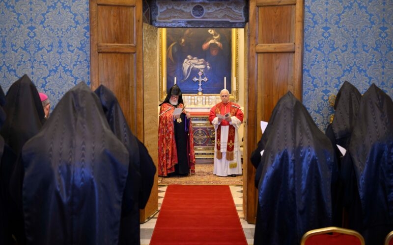 Roma Papası erməniləri Xankəndi ilə bağlı PƏRT elədi
