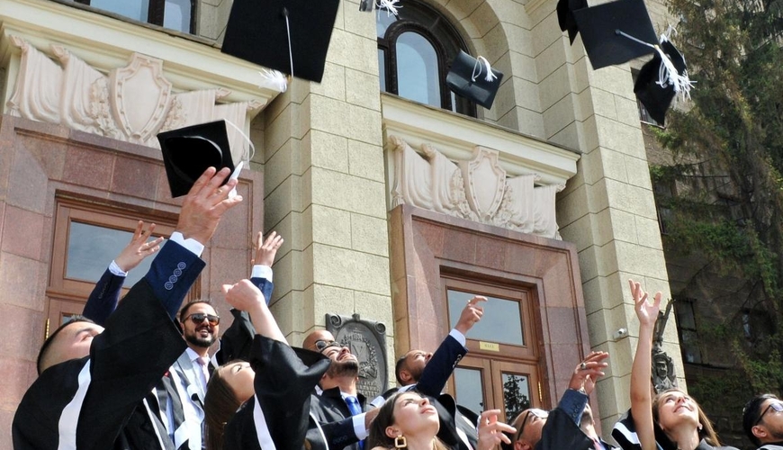 Universitetlər kütləvi şəkildə BAĞLANIR - Rektordan XƏBƏRDARLIQ