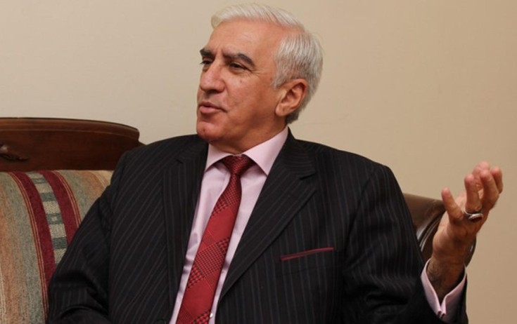 Xalq artisti oğluna toy edir