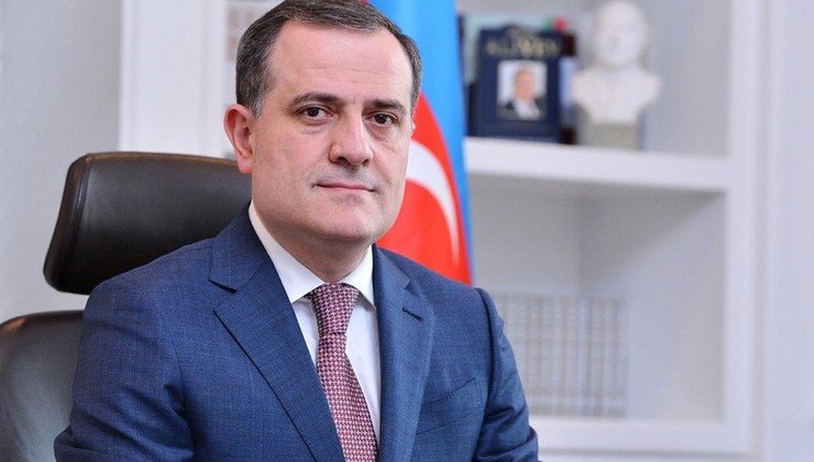 Ceyhun Bayramov ABŞ-yə yola düşüb