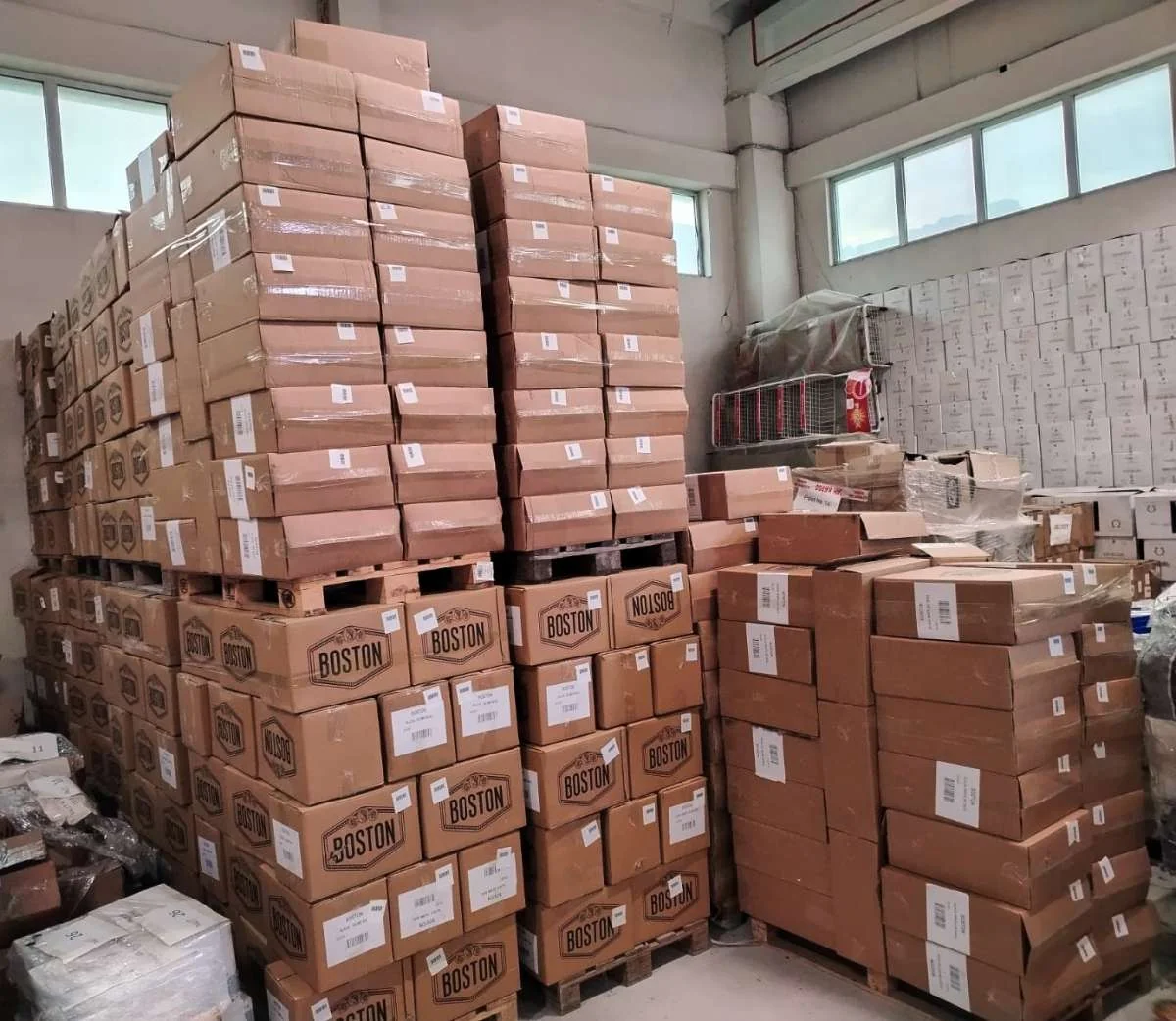 Türkiyədən Azərbaycana 1,5 milyon manatlıq siqaretin qanunsuz gətirilməsinin qarşısı alınıb