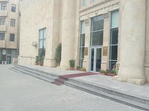 Paytaxtın bu ərazisində DİQQƏTLİ OLUN - Yol çökür - FOTO