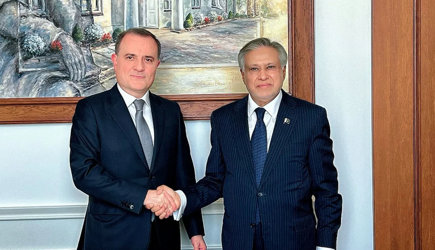 Ceyhun Bayramov İshaq Darla beynəlxalq təhlükəsizlik məsələlərini müzakirə edib