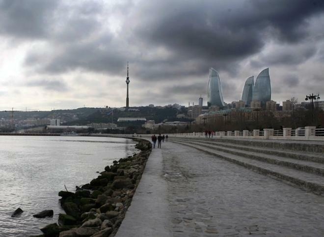Paytaxt sakinlərinin nəzərinə: temperatur düşəcək, güclü külək, yağış gəlir...