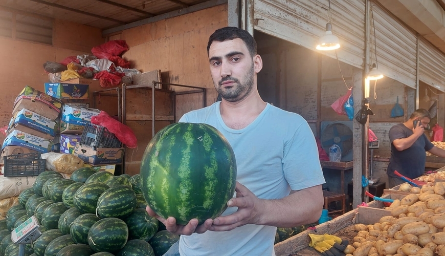 İyuldan əvvəl qarpız yemək olarmı?