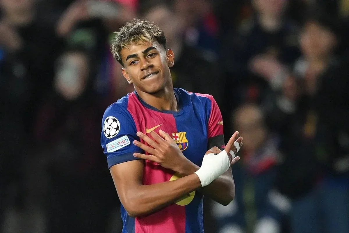 Yamal İspaniya çempionatının ən yaxşı futbolçusu seçildi