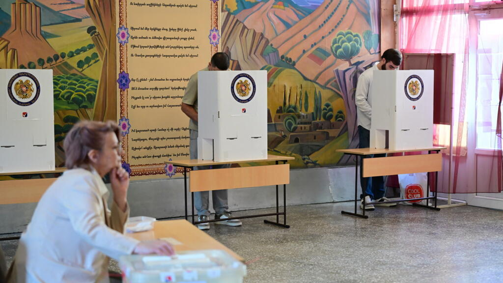 Ermənistanda parlament seçkilərində səsvermə başa çatdı