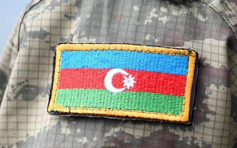 Əlaçı məzunlara hərbi xidmətdə güzəştlər verilə bilər