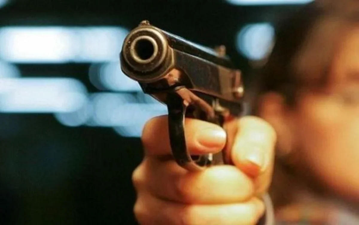 Paytaxtda borc pula görə tanışının ayaqlarına atəş açan şəxsə hökm oxundu