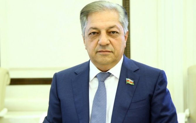 Cavanşir Feyziyev İranlı deputata: “Onun dövləti, özü xəritədə qalmaq uğrunda çarpışır”
