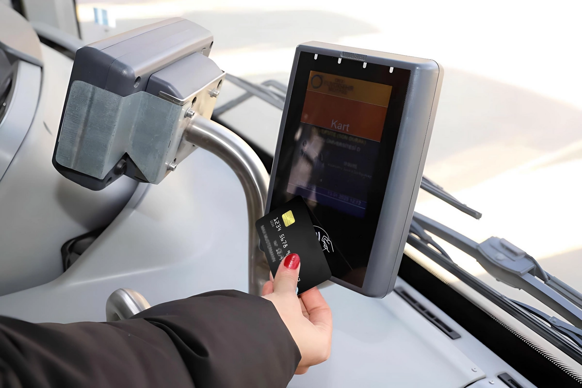 Paytaxt nəqliyyatında kart oxuyucular sıradan çıxdı — Rəsmi qurumdan açıqlama