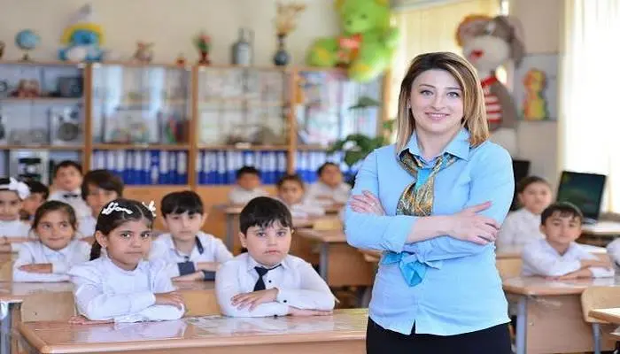 Müəllim və şagirdlərin geyimlərinə yenidən baxılacaq