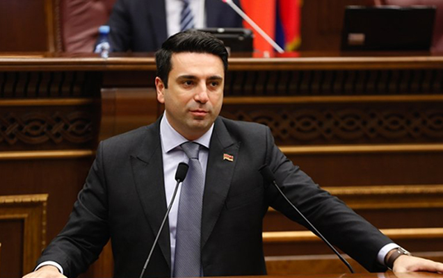 Simonyan deputat mandatından imtina edir