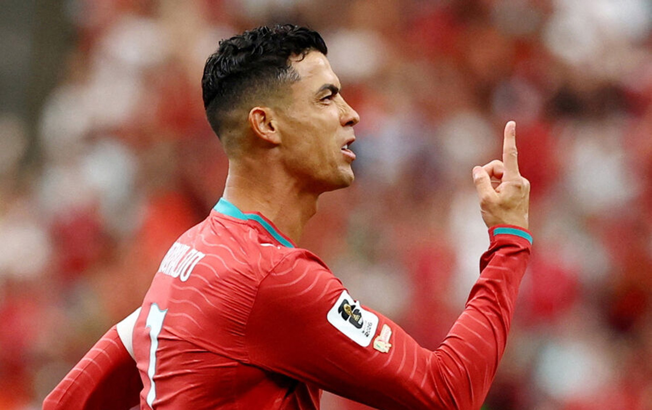 Portuqaliya Xorvatiyaya, İspaniya Avstriyaya qarşı
