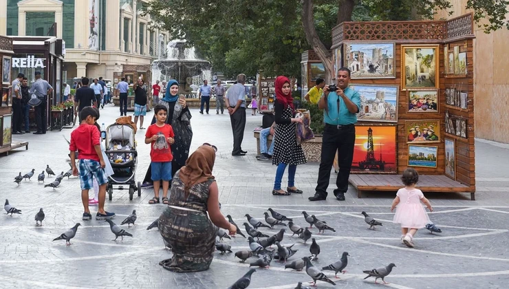281 milyon manata yaxın azalma - Azərbaycana gələn turistlərlə bağlı STATİSTİKA