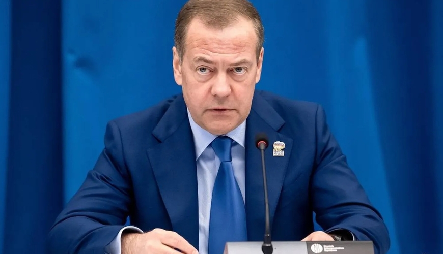 Medvedev: Hörmüz boğazı İranın əlində ən güclü strateji rıçaqlardan biridir