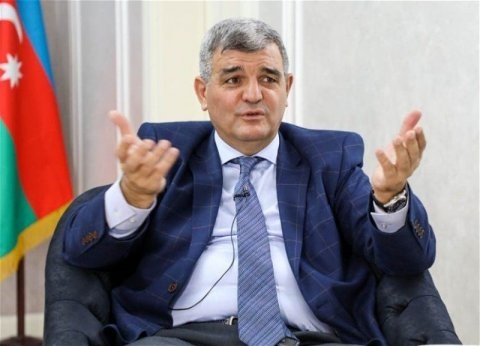 “Əksəriyyət bayağılığa meyl edəndə, qəhrəmanı da tiktoker olur”