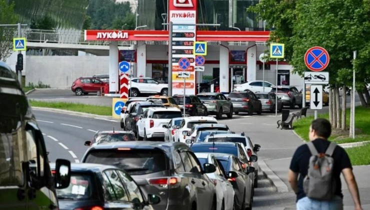 YANACAQ BÖHRANI MOSKVANI DA VURDU - Tıxaclar, növbələr, bahalaşma...