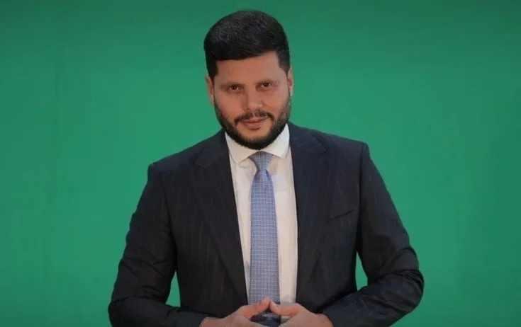 Zaur hamını aldatdı
