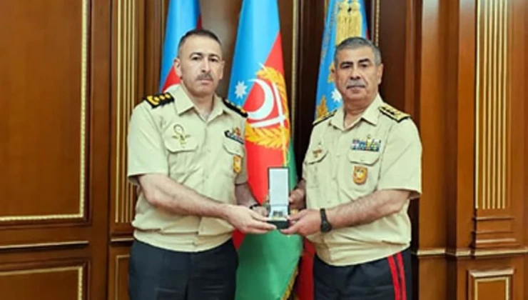 Zakir Həsənov onları təltif etdi 