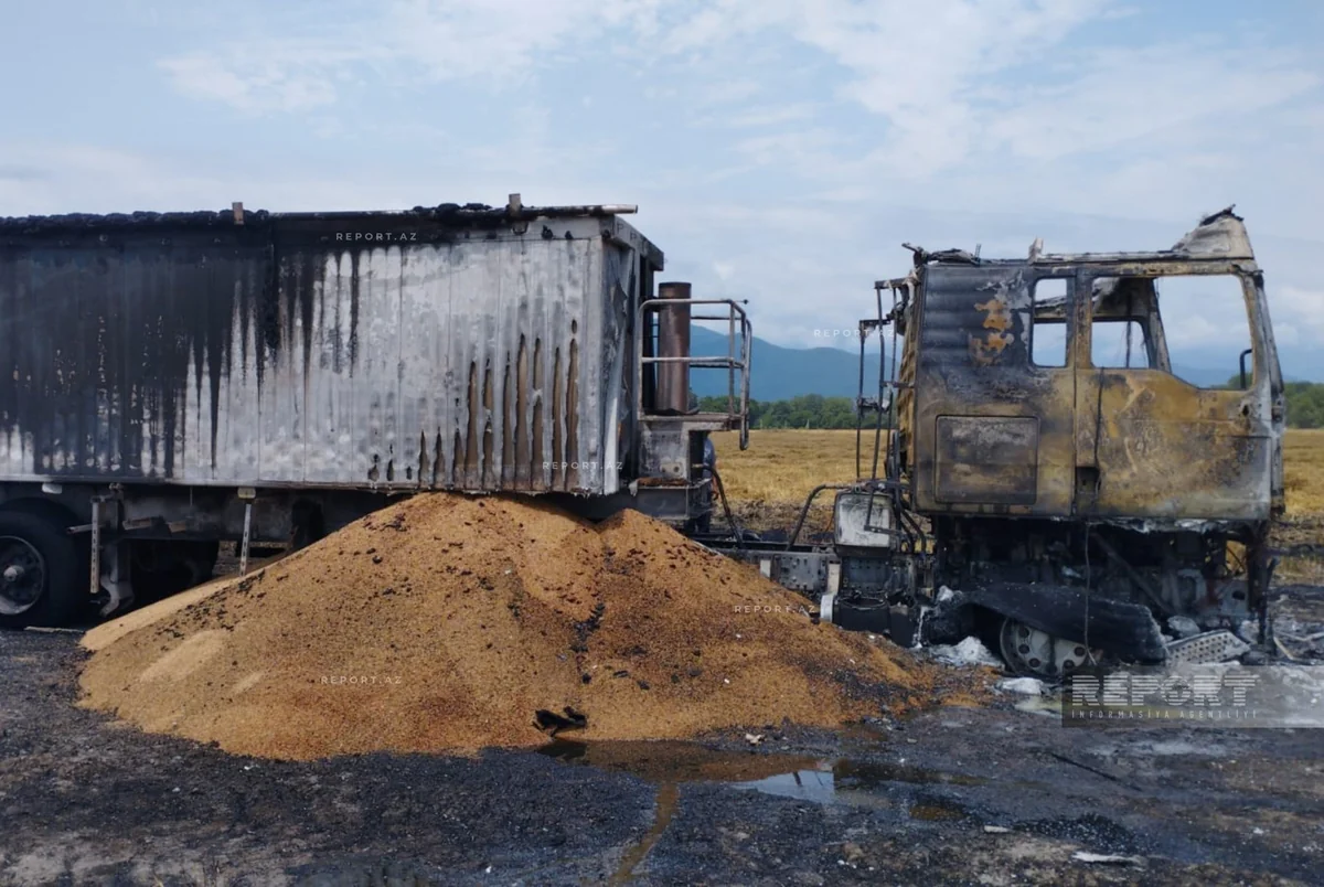 Oğuzda buğda daşıyan TIR yanıb