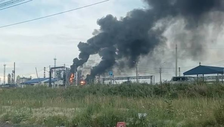Ukrayna neft zavodlarını və aerodromu vurdu 