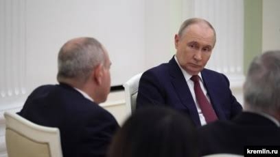 Bir ay oldu... - Putin Paşinyanı niyə təbrik etmir?