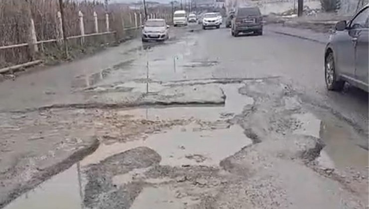 Xırdalanda nəqliyyat paradoksu: Müasir avtobuslar yolsuzluğa görə xəttini dəyişə bilər
