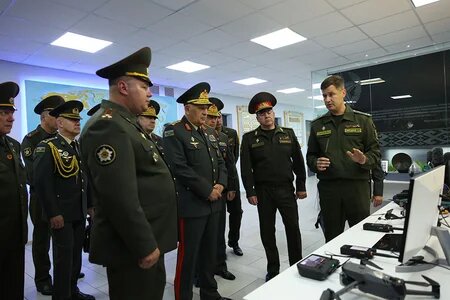 Azərbaycan Ordusunun Baş Qərargah rəisi Belarusda səfərdədir