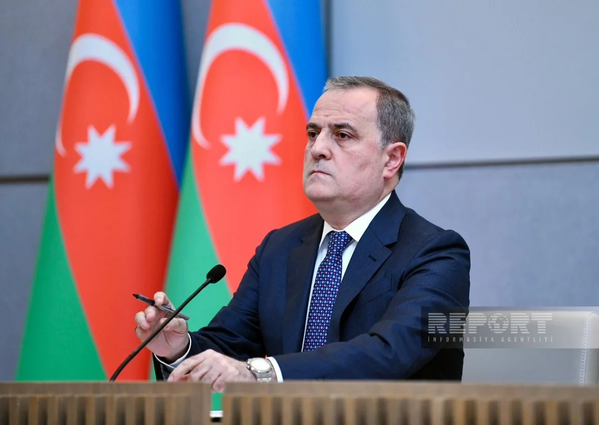 Ceyhun Bayramov Rusiyaya rəsmi səfərə yola düşüb