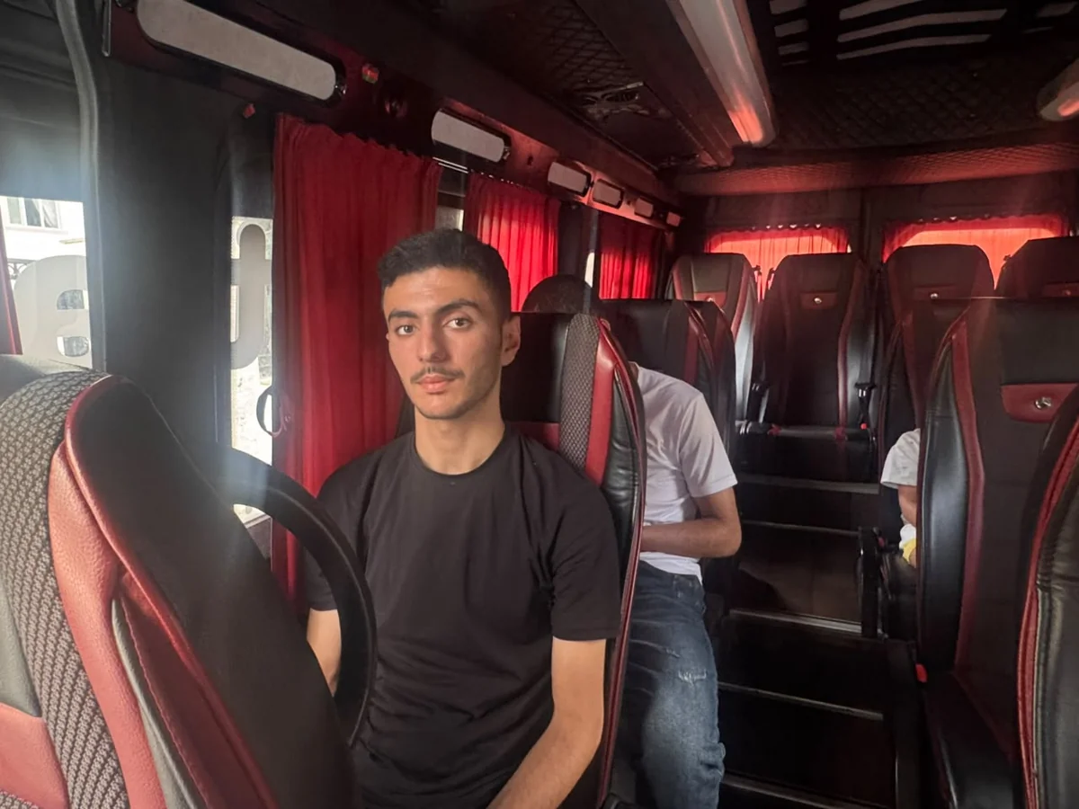 Şükürbəyli kəndinə 52 nəfərdən ibarət köç karvanı yola salınıb