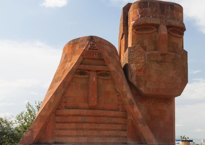 Paşinyandan ermənilərə “Nənə-baba” zərbəsi