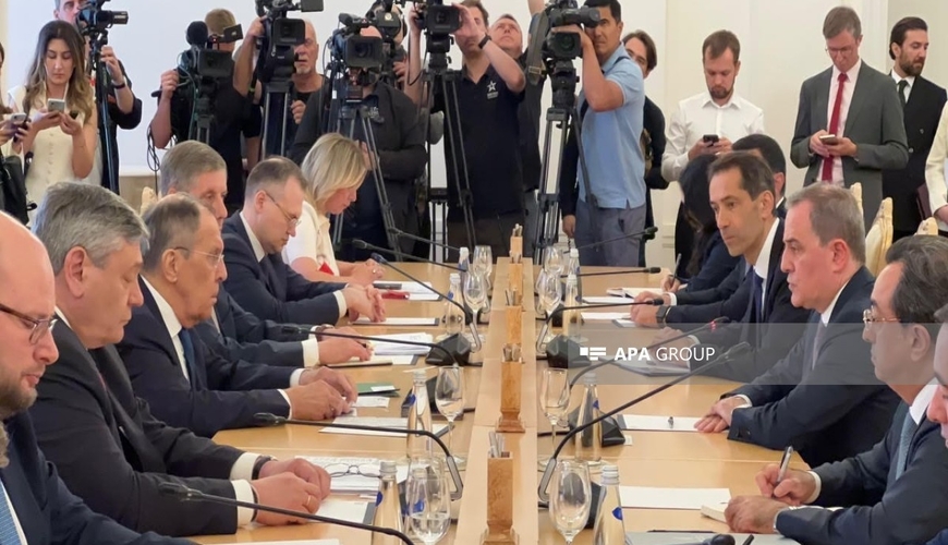 Ceyhun Bayramov və Lavrov Cənubi Qafqazdakı vəziyyəti müzakirə etdi