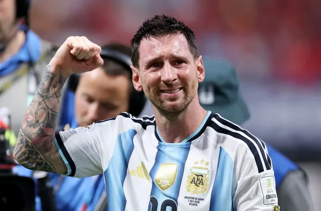 Messi karyerasını başa vurdu