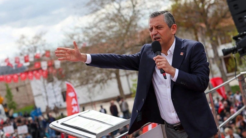Özgür Özelin yeni partiyasının adı məlum oldu