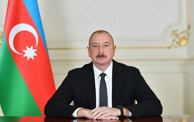 İlham Əliyevin Mertslə təkbətək görüşü keçirilir