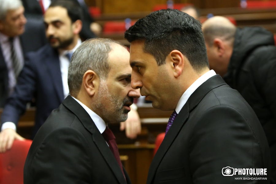 Simonyanın parlament komandası 