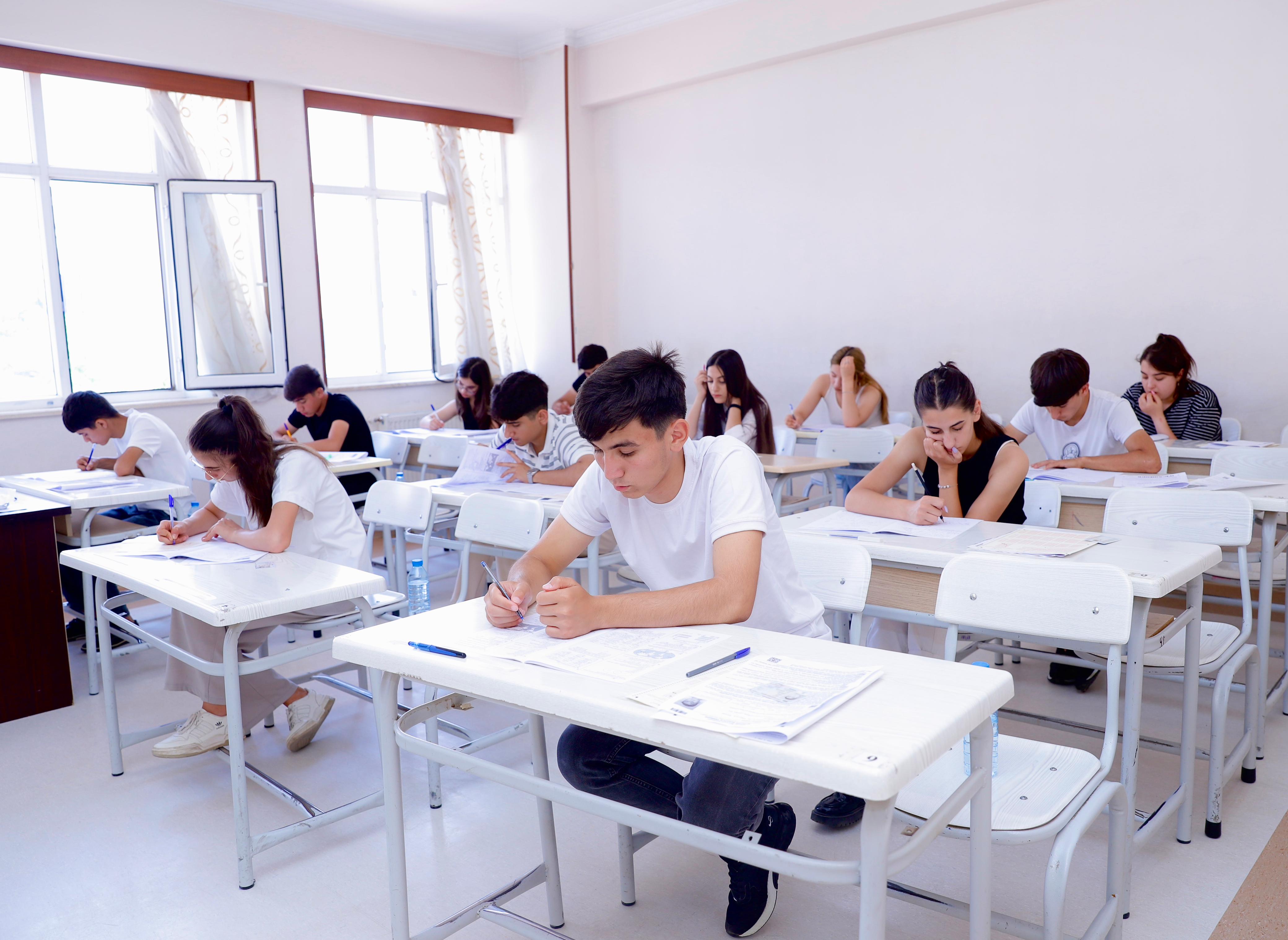 İxtisas seçimi edənlərin nəzərinə: universitetin adına aldanmayın!