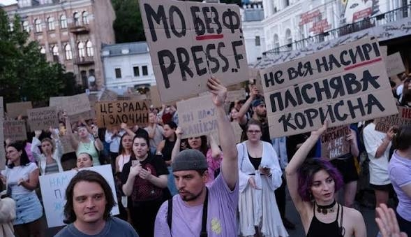 Ukraynadakı etirazlarda Kreml “izi” ? - ilginc açıqlamalar