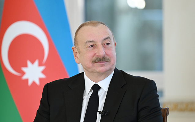 Prezident həmkarını təbrik etdi