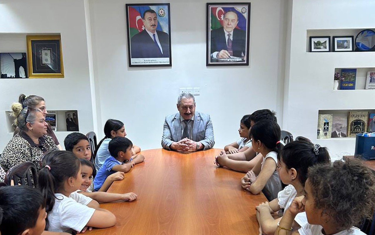 “Qərbi azərbaycanlı ailələrin məktəbyaşlı uşaqları ilə ənənəvi görüş keçirilib” - Təmraz Tağıyev