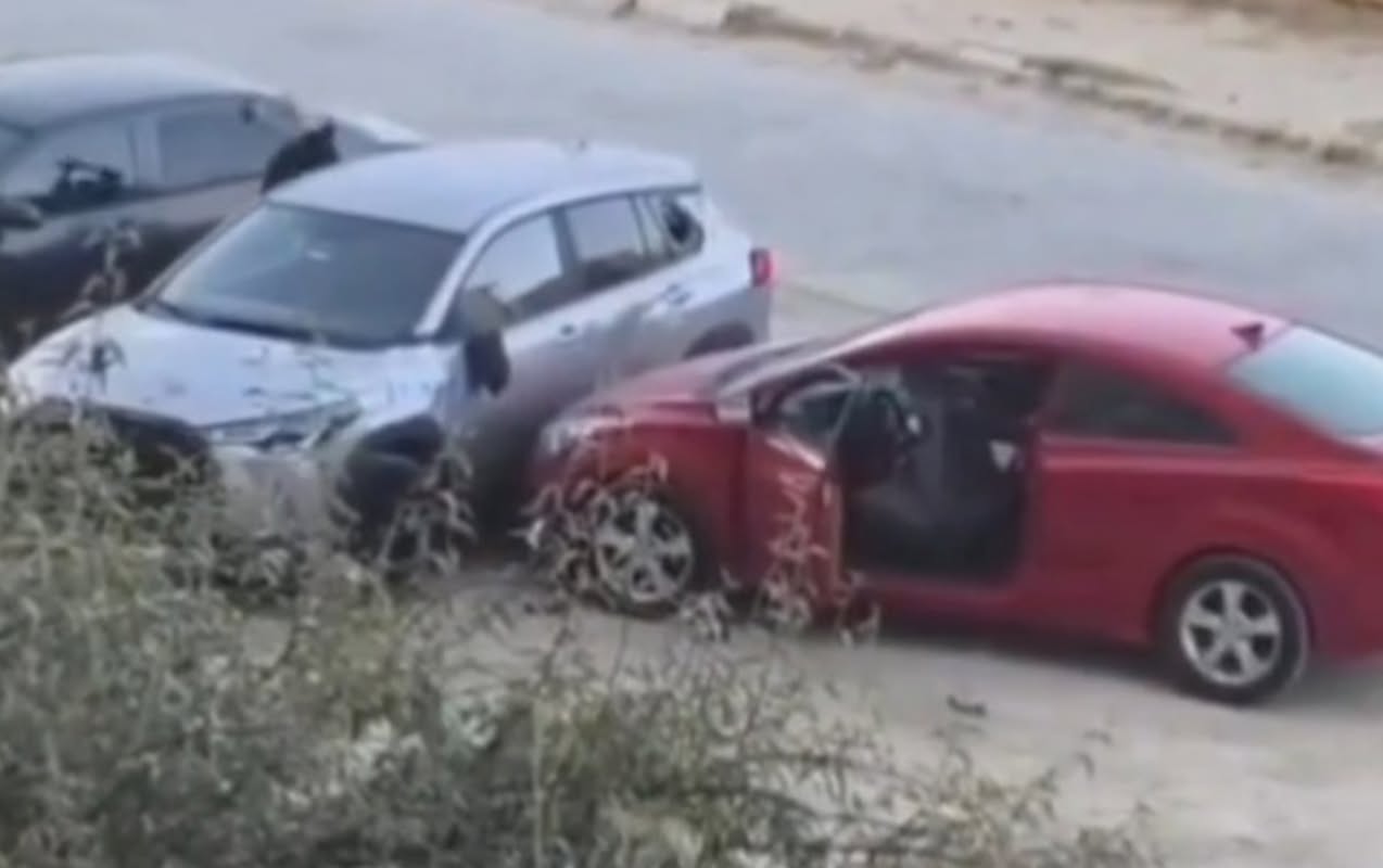 Bakıda qadın maşına hücum çəkdi - Polis araşdırma aparır-Video