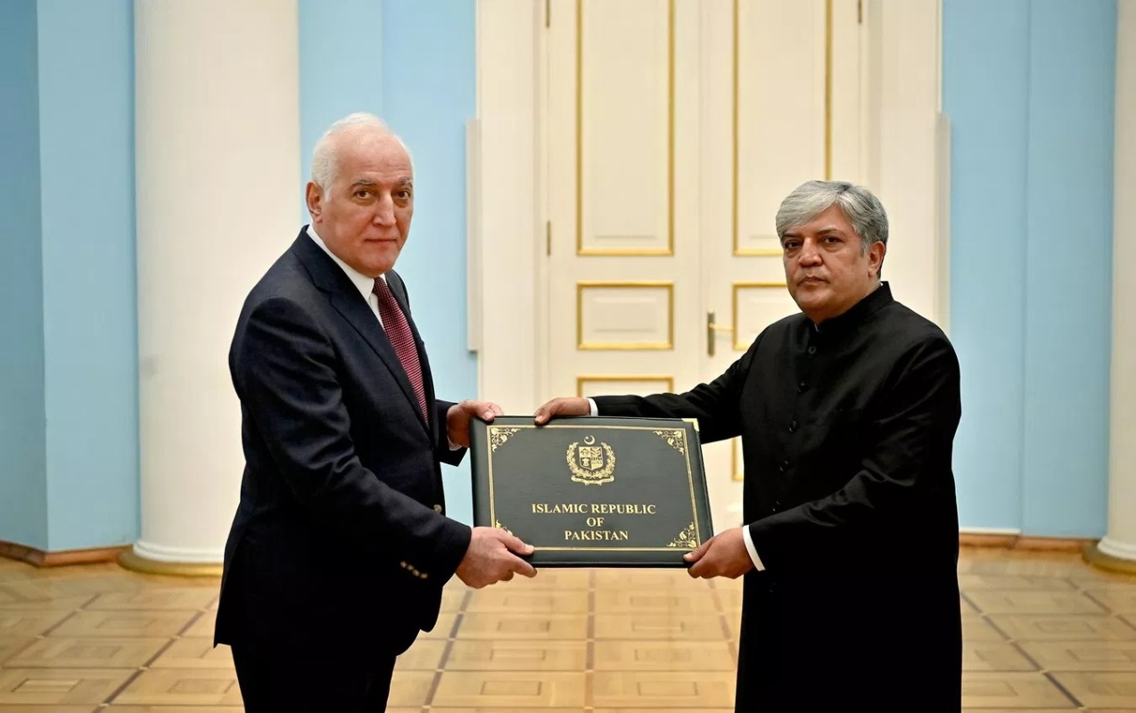 Pakistan Ermənistana ilk səfirini təyin etdi - Foto