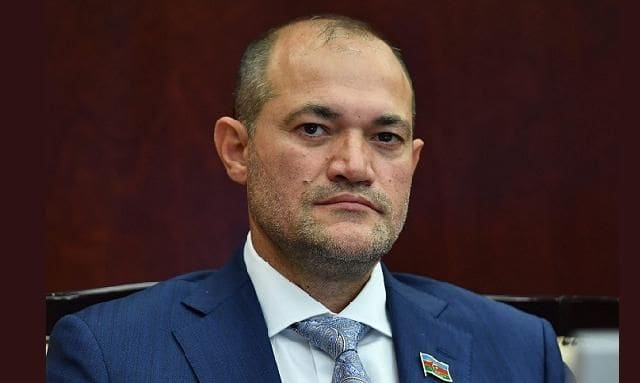 Deputat müavinlərin fəaliyyətsizliyindən danışdı: "DÜYMƏNİ BAĞLAYIB DİK DAYANMAQ KİFAYƏT DEYİL"