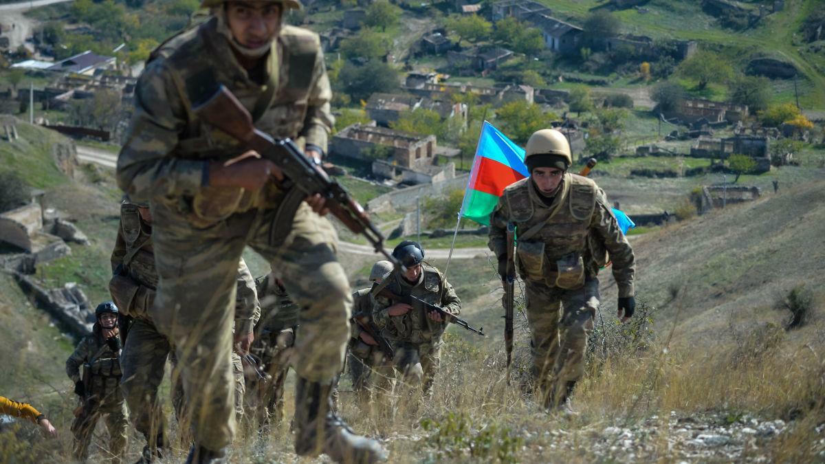 Hərbi əməliyyatlar harada başlaya bilər: Qarabağda, yoxsa sərhəddə?