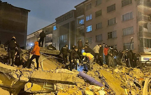 Türkiyə zəlzələdən nə qədər ziyan çəkəcək: fərqli hesablamalar meydana çıxır